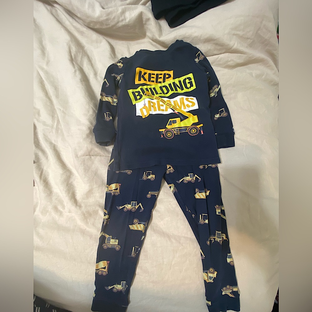 2 Pair Toddler boys PJ’s size 4T (Tractor, and Dinos)